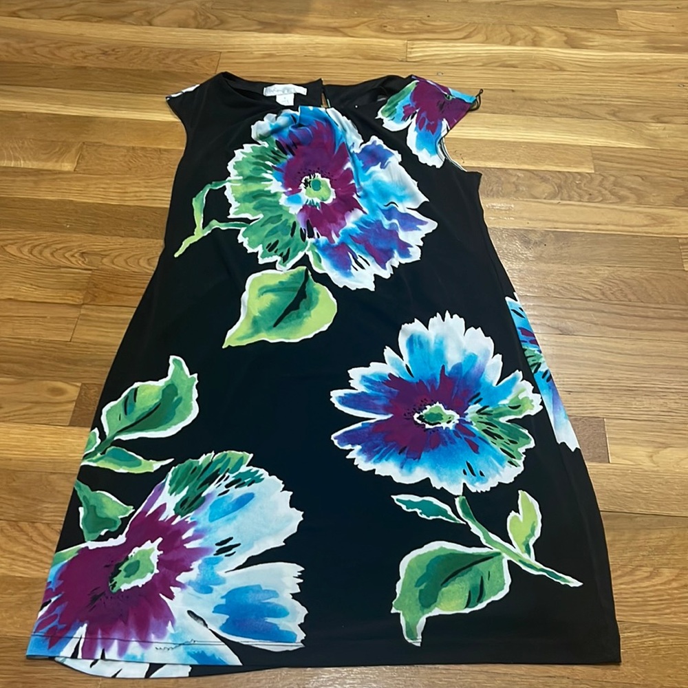 Studio by London Time Women’s size 8 knee length cocktail dress